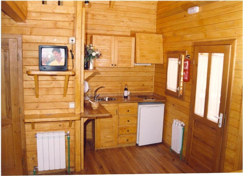 Camping Rural Llanos De Arance Coto Rios Oda fotoğraf
